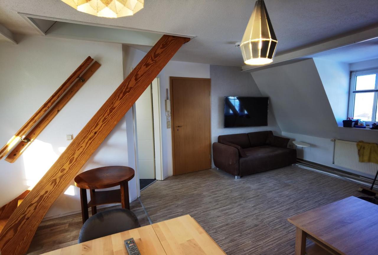 Gemuetliche Dachwohnung Mit Kleiner Oder Grosser Dachterrasse Nebeneinander Вольмирштедт Экстерьер фото