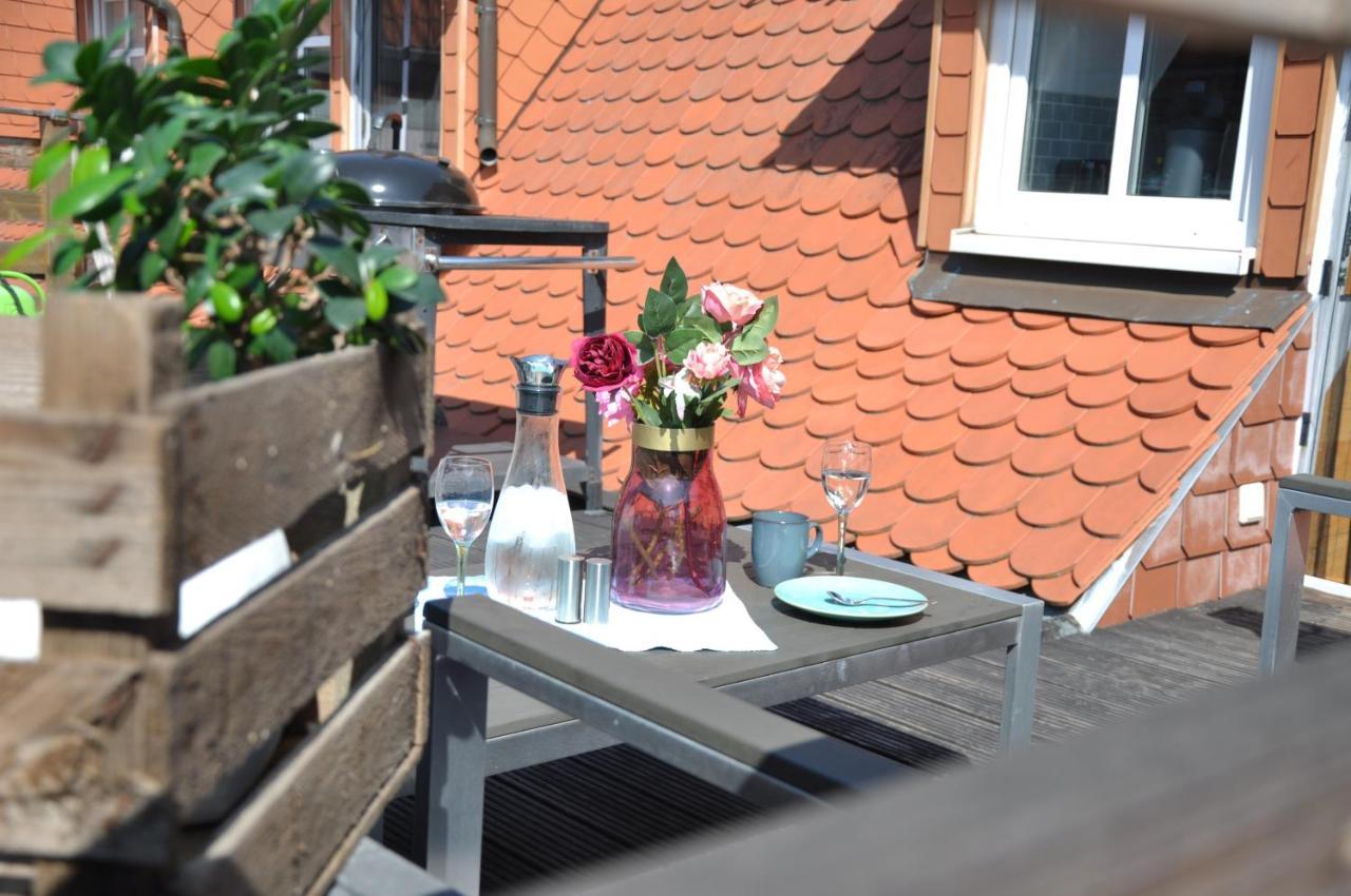 Gemuetliche Dachwohnung Mit Kleiner Oder Grosser Dachterrasse Nebeneinander Вольмирштедт Экстерьер фото