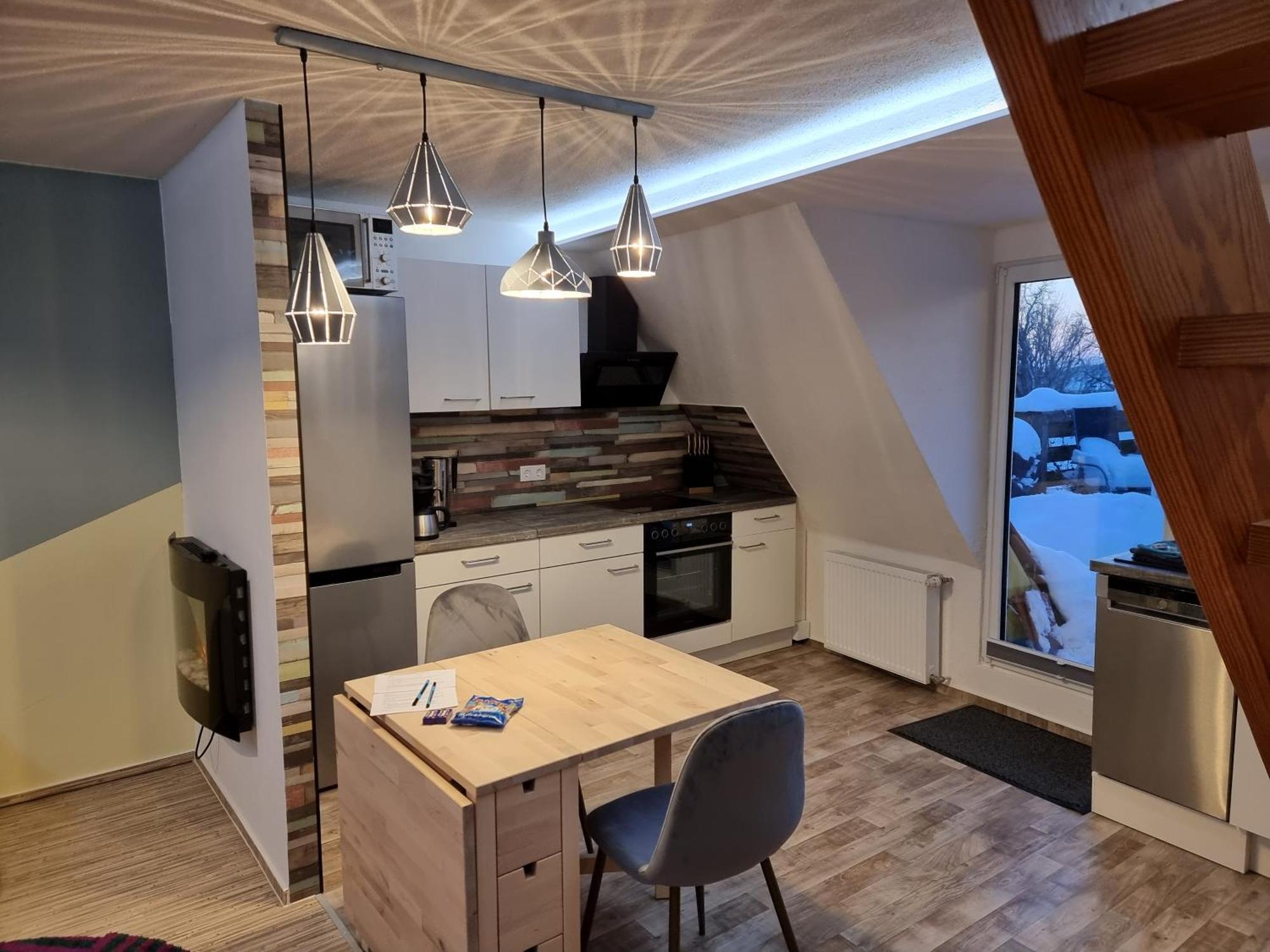 Gemuetliche Dachwohnung Mit Kleiner Oder Grosser Dachterrasse Nebeneinander Вольмирштедт Экстерьер фото